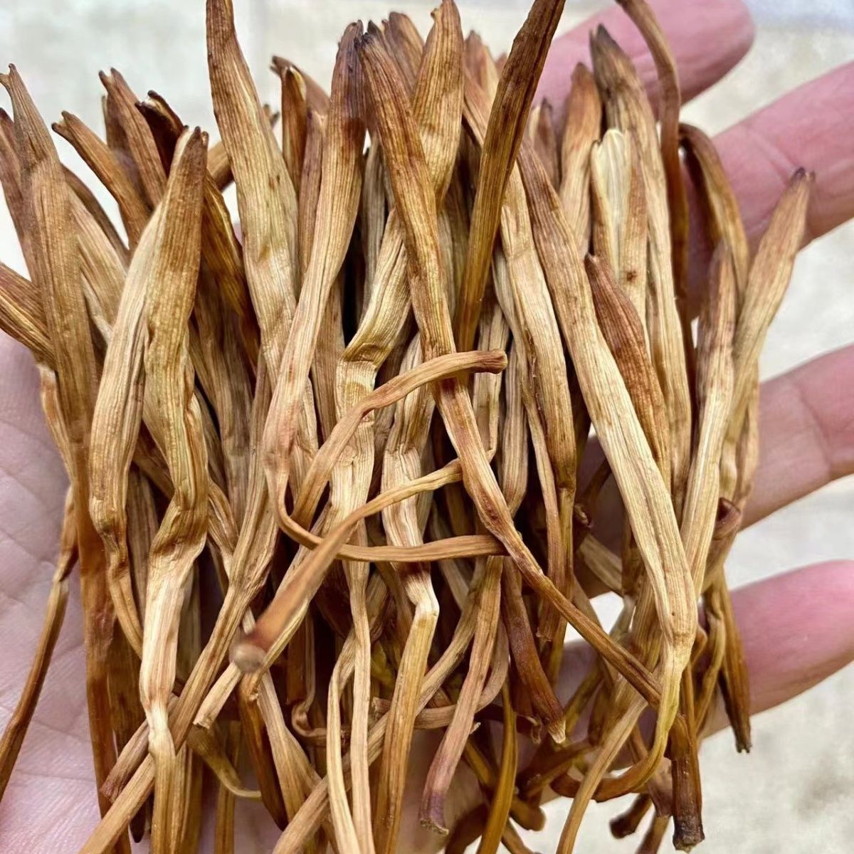【古法工艺】26年特级野生干黄花菜晒干无硫新鲜农家金针菜煲汤