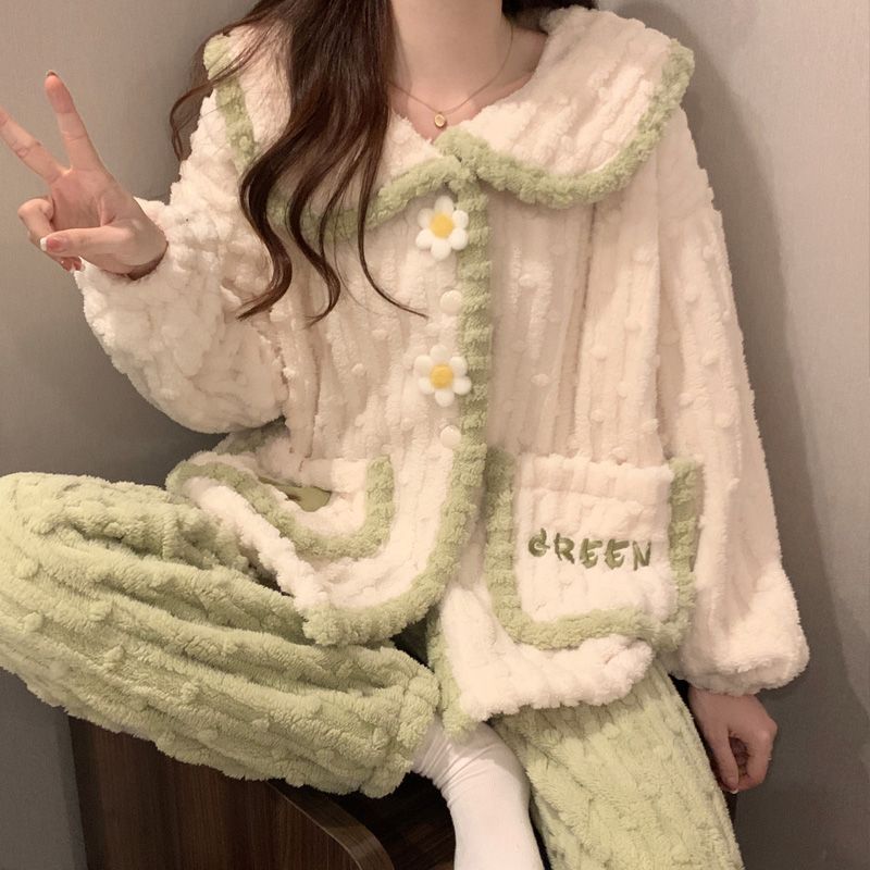 2025年新款珊瑚绒睡衣女生春秋冬季两件套装加厚保暖法兰绒家居服