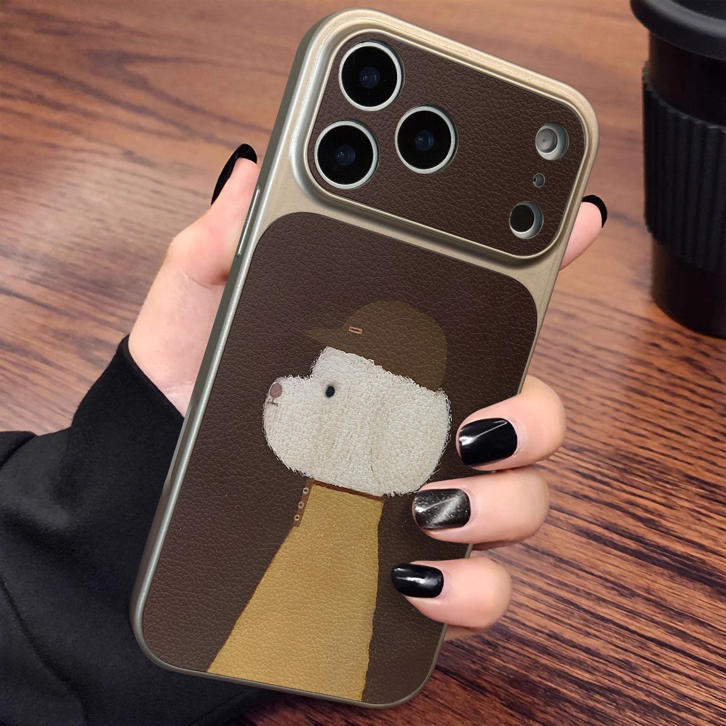 适用于iPhone18pro苹果17手机壳air仿原小羊皮16promax15棕帽小狗