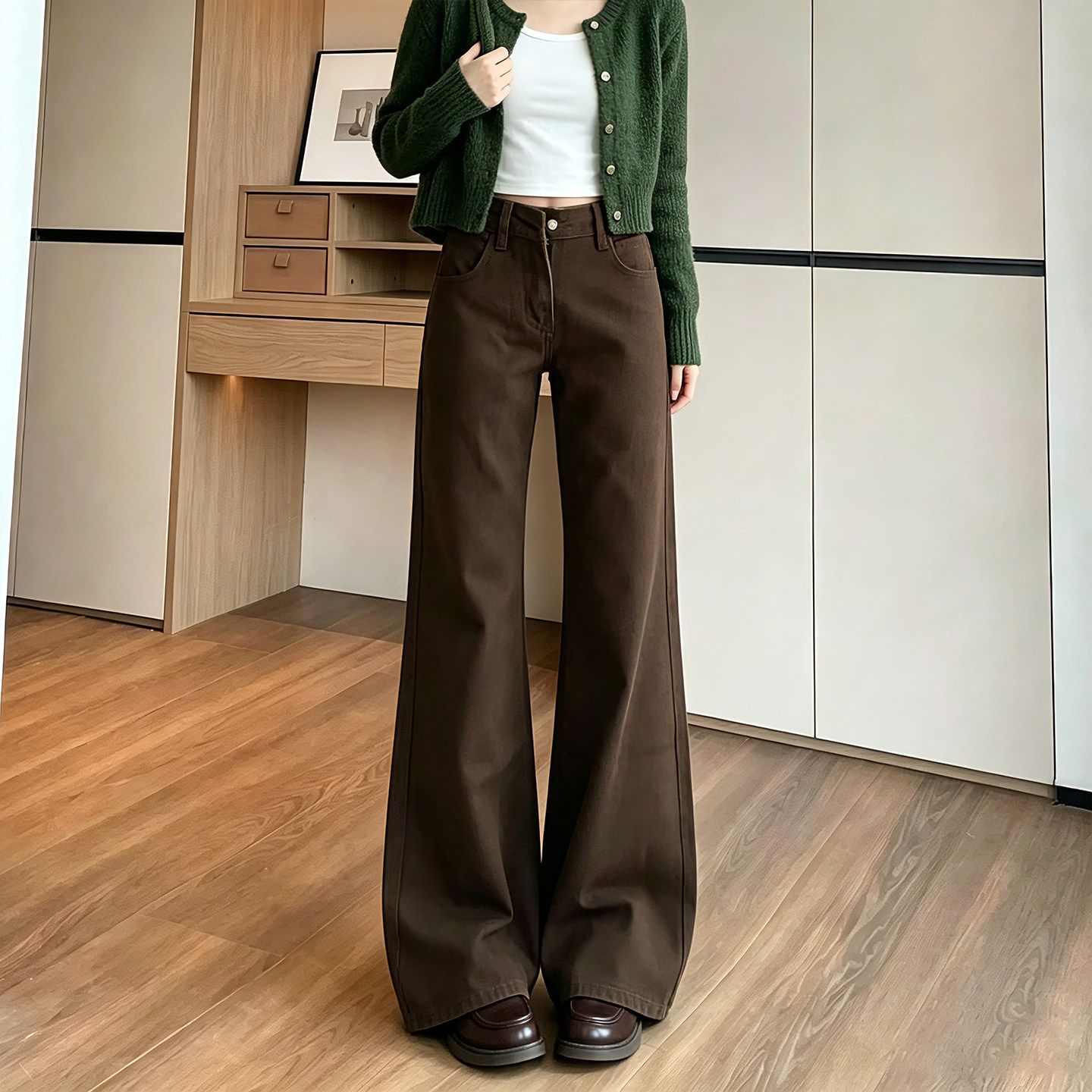 咖色低腰牛仔裤女秋季2026新款梨型身材显瘦垂感微喇阔腿拖地长裤