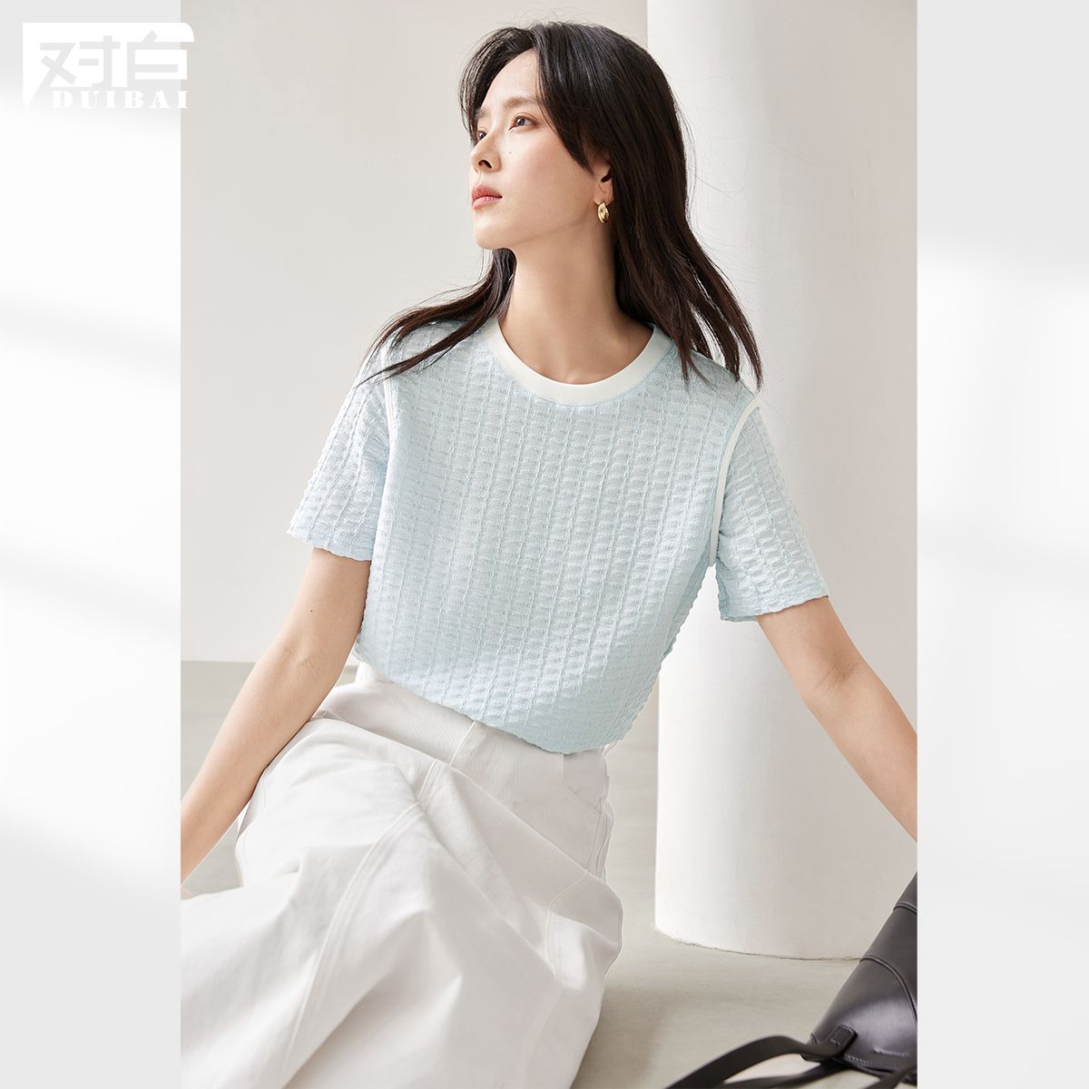 【对白】微皱肌理感撞色正肩短袖t恤女2026夏季新款圆领宽松显瘦上衣