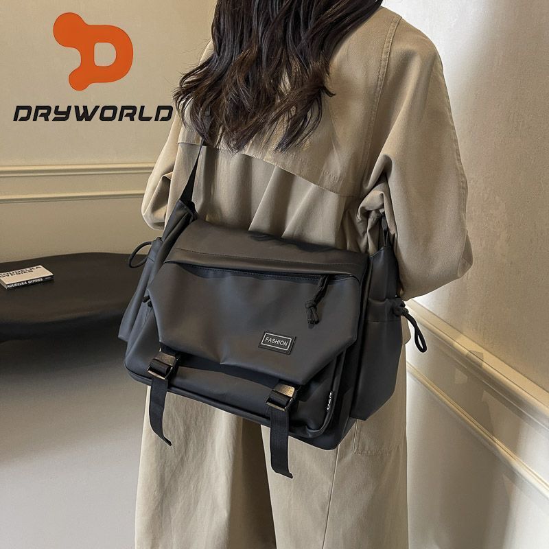 【DRYWORLD】大容量街头时尚百搭工装邮差包学生休闲通勤单肩斜挎包