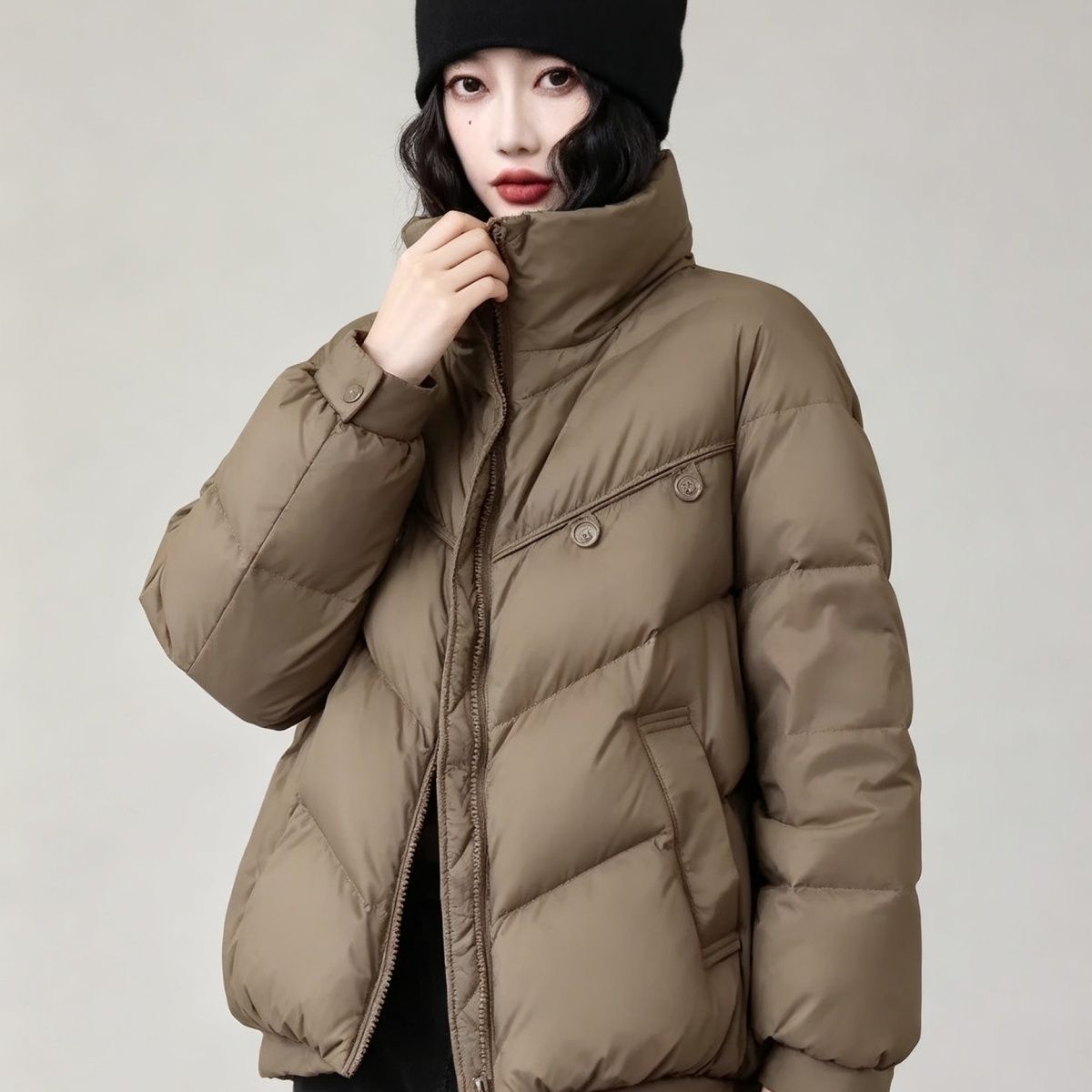 短款反季羽绒服宽松休闲两粒立领鸭绒冬季加厚时尚外套【15天内发货】