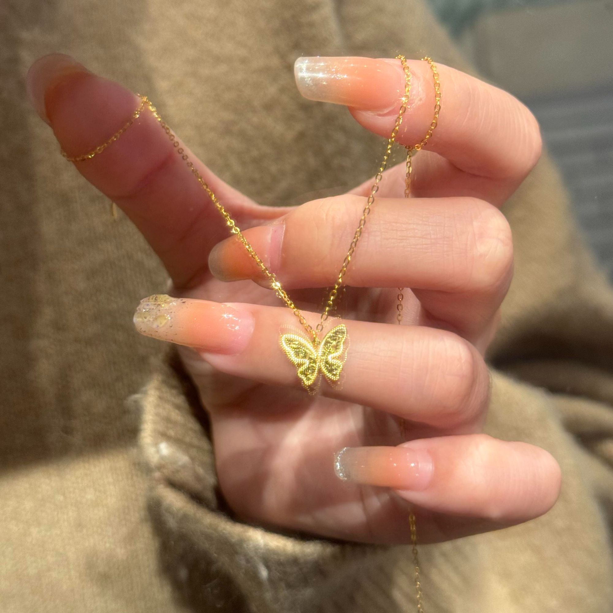 碎冰冰蝴蝶项链女轻奢小众ins气质高级吊坠锁骨链送女友生日礼物