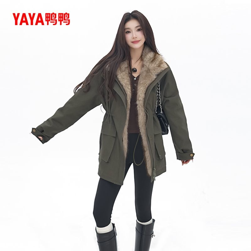 【鸭鸭】薄荷曼波时尚宽松韩版休闲厚款冬季女款大毛领收腰派克羽绒服