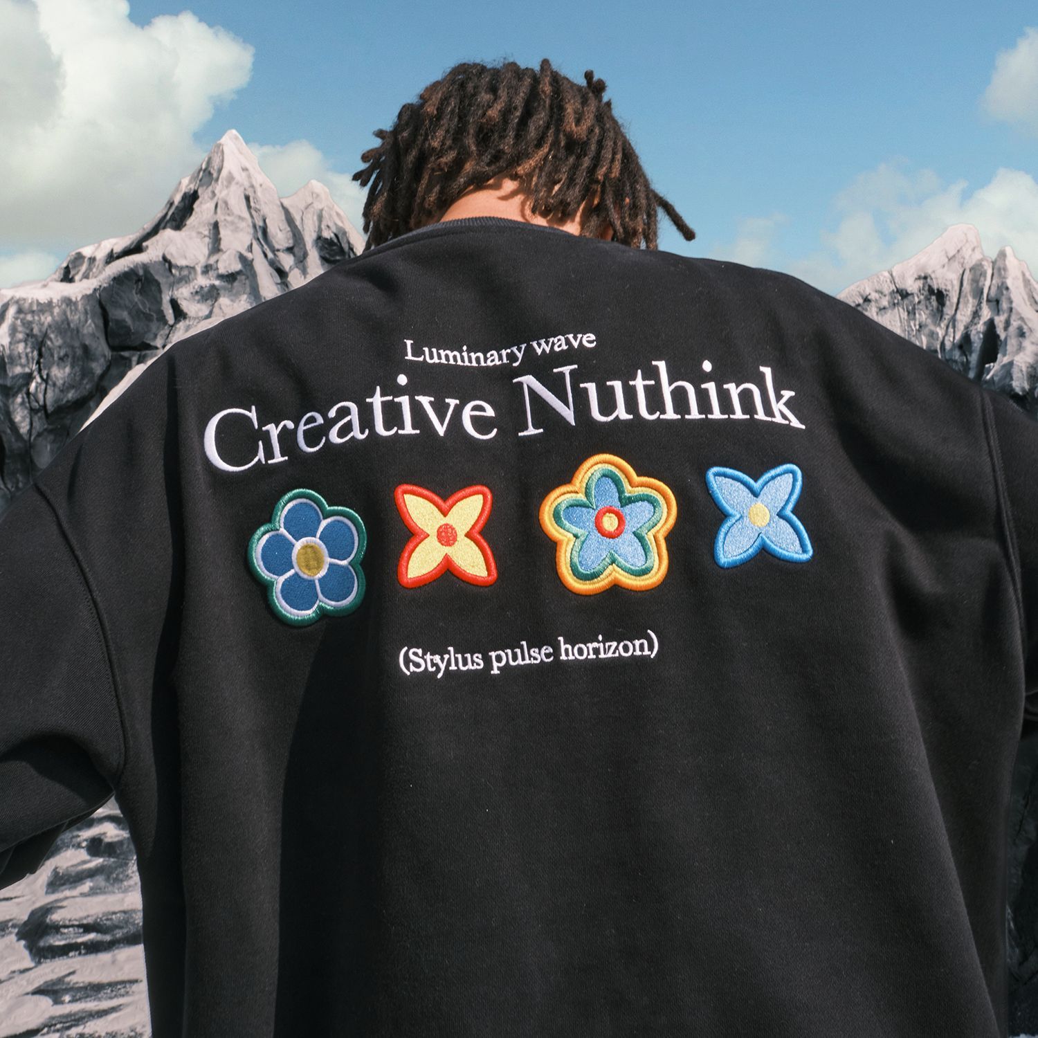 【Nuthink】美式复古重磅刺绣四时花多巴胺圆领卫衣潮牌男女2026春秋